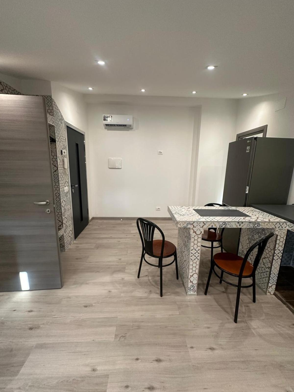 Oh Apartments Fiera Верона Екстериор снимка